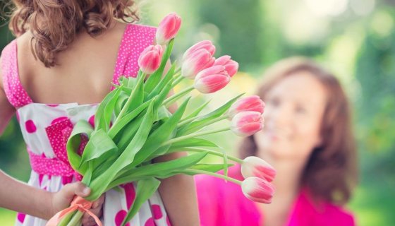 Atölyede Bir Gün: Çiçeklerle Sanat